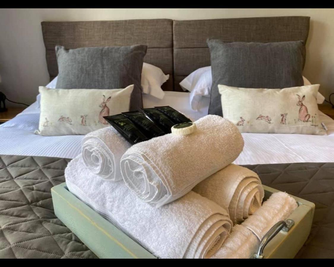 The Rose & Crown Farmhouse Kitchen Nympsfield Екстер'єр фото