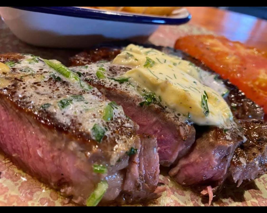 The Rose & Crown Farmhouse Kitchen Nympsfield Екстер'єр фото