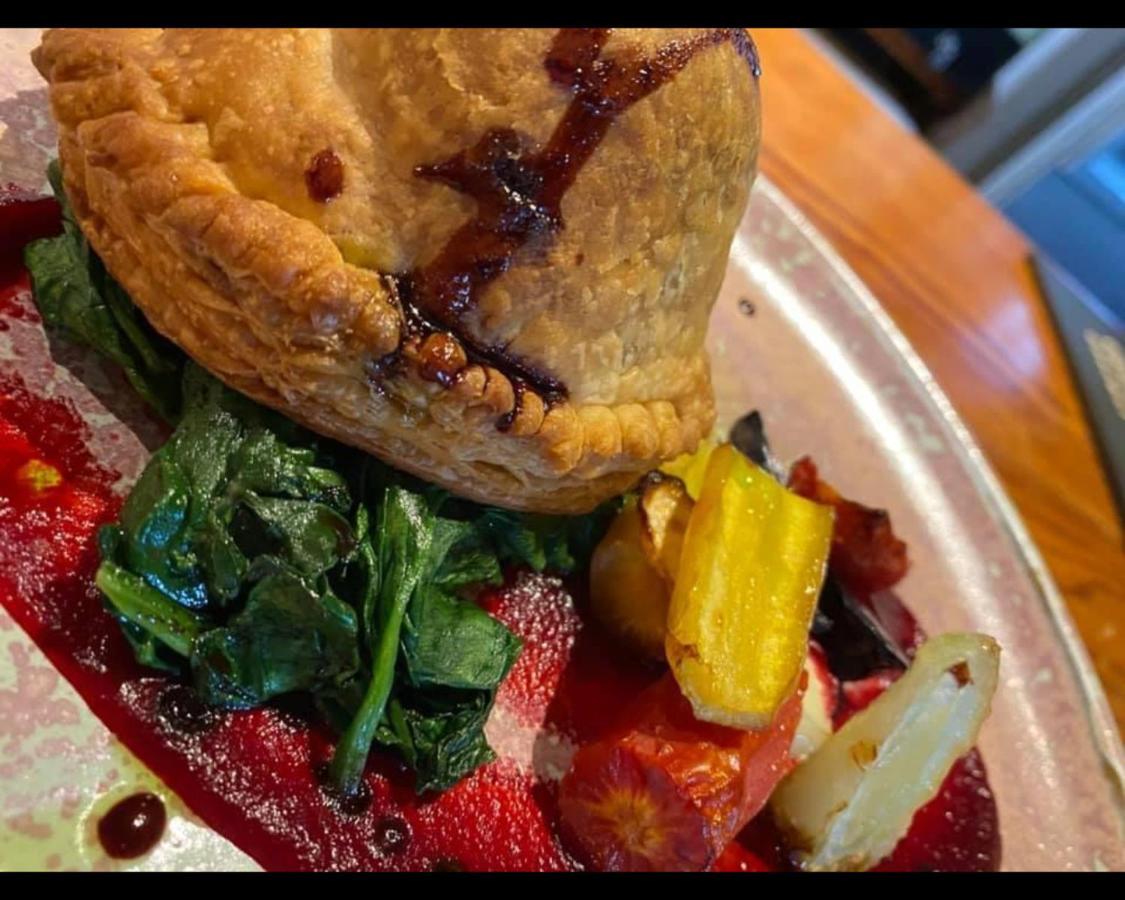The Rose & Crown Farmhouse Kitchen Nympsfield Екстер'єр фото